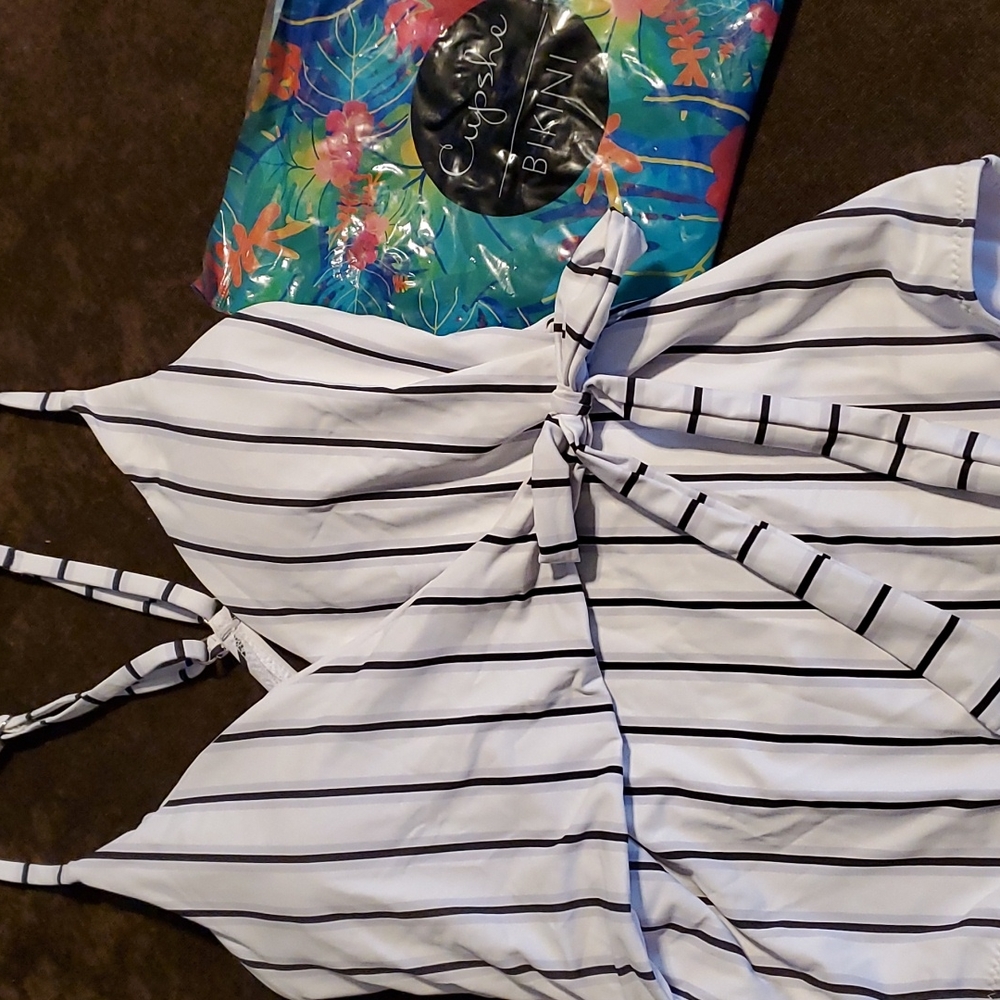 BNWT Cupshe One Piece Swim Suit